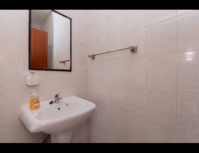 2 BEDROOM APARTMENT FOR SALE IN BUURENDAL
